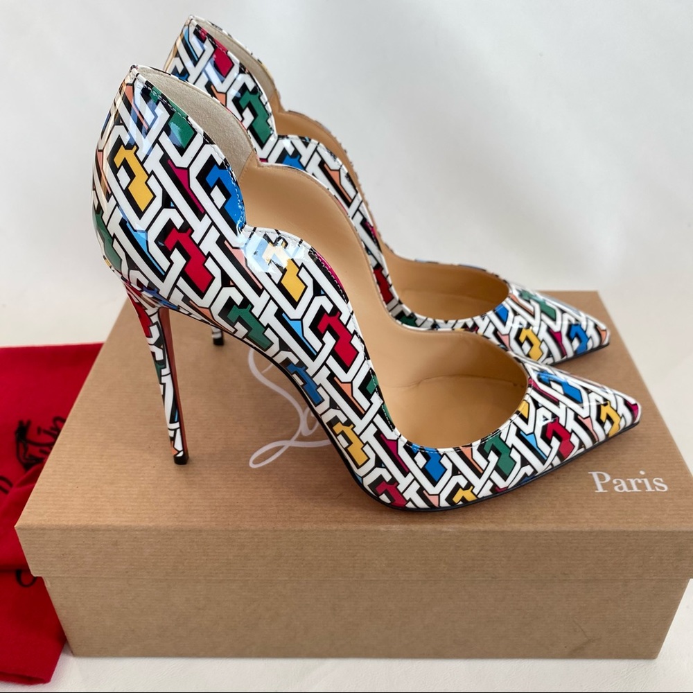 Christian Louboutin Hot Chick CL Logo Pump 39